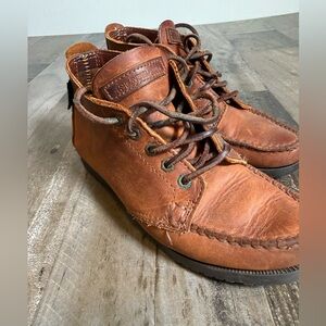 Eastland Leather Chukka Boots Brown Moc Toe Lace Up Women’s 6M Genuine Leather‎